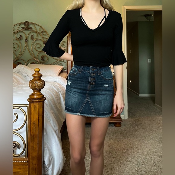 Rewash Brand Frayed High-Waisted Blue Jean Mini Skirt Size Medium - Picture 12 of 14